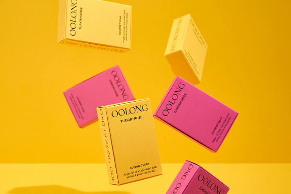 Cover image: Oolong: The luxury soap collection